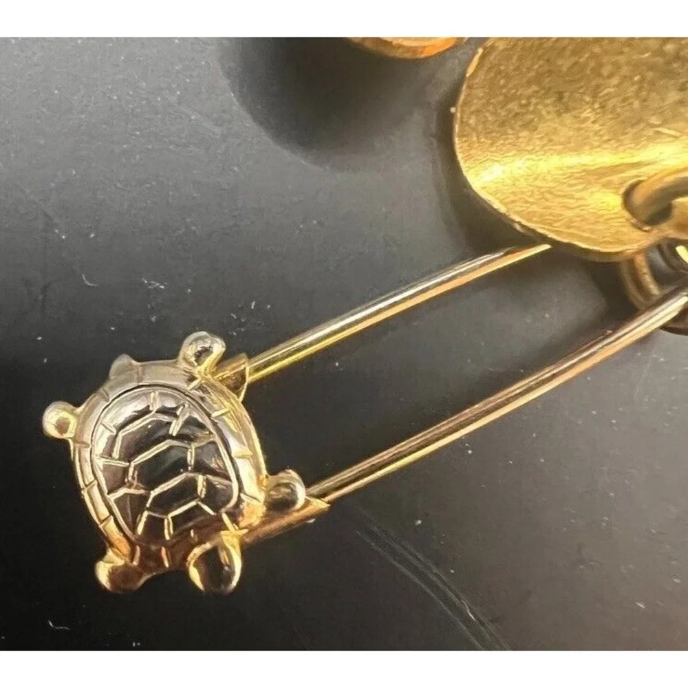 3 Leaf Clover & Turtle Brooch Pin Irish St Patrick Patty's Day Green & Gold Tone